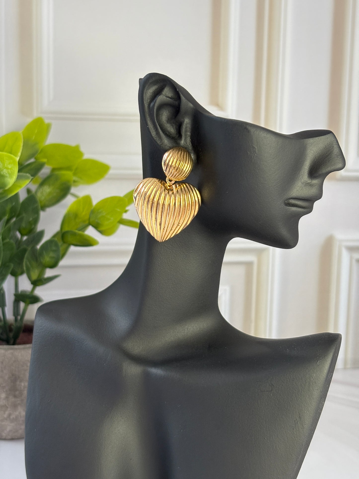 Aretes Corazón Dorado