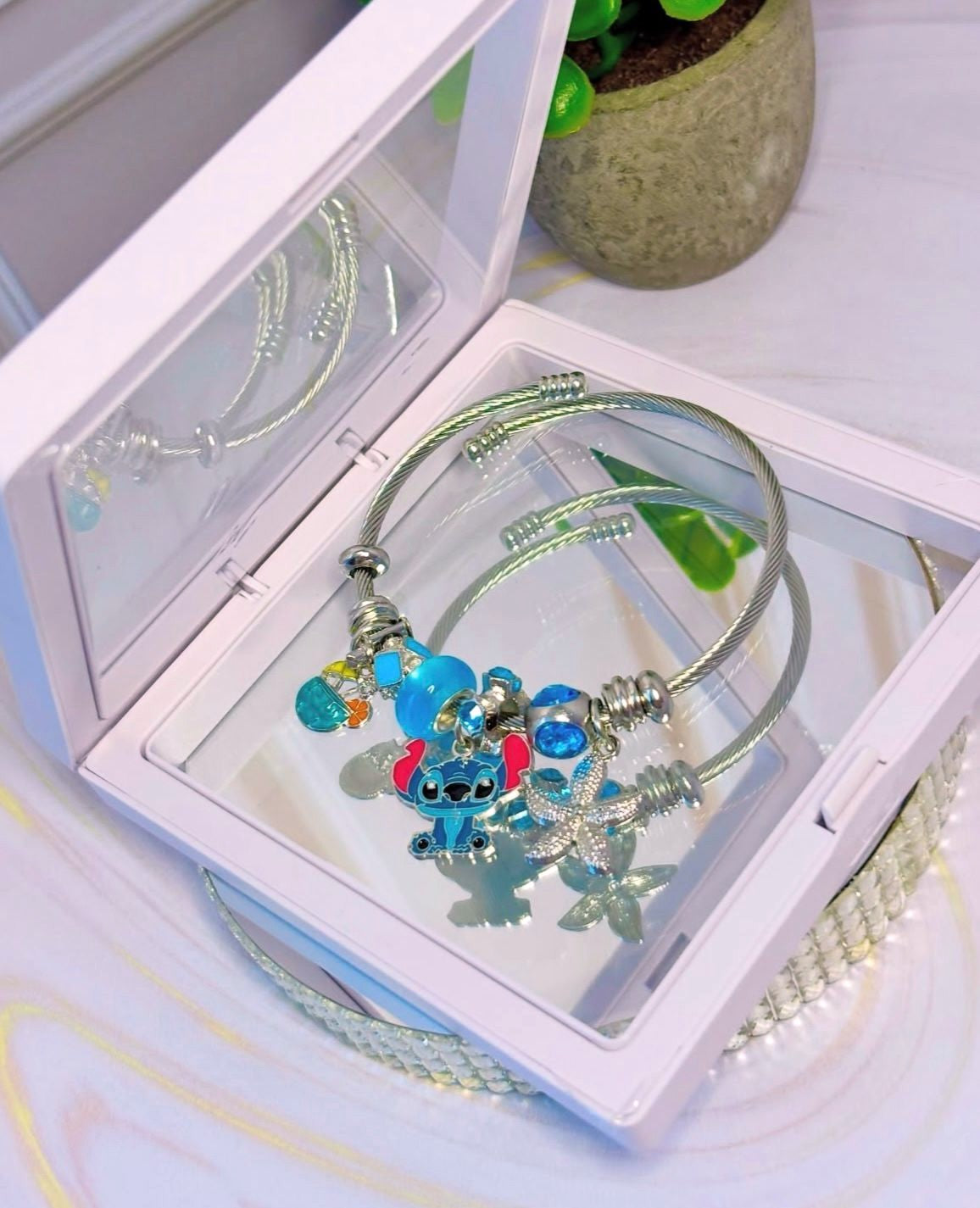 Pulsera Stitch Charms