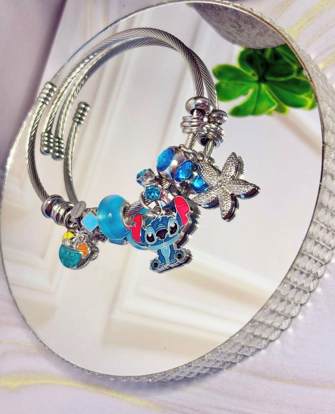 Pulsera Stitch Charms